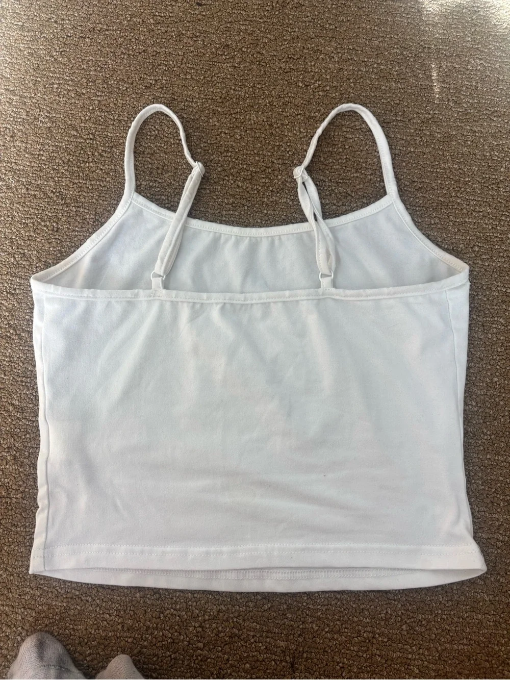 SHEIN White Spaghetti Strap Crop Top with Pink Star Graphic - Picture 3 of 4